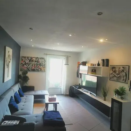 T2 Standing Climatisation - Roof Commun Apartment